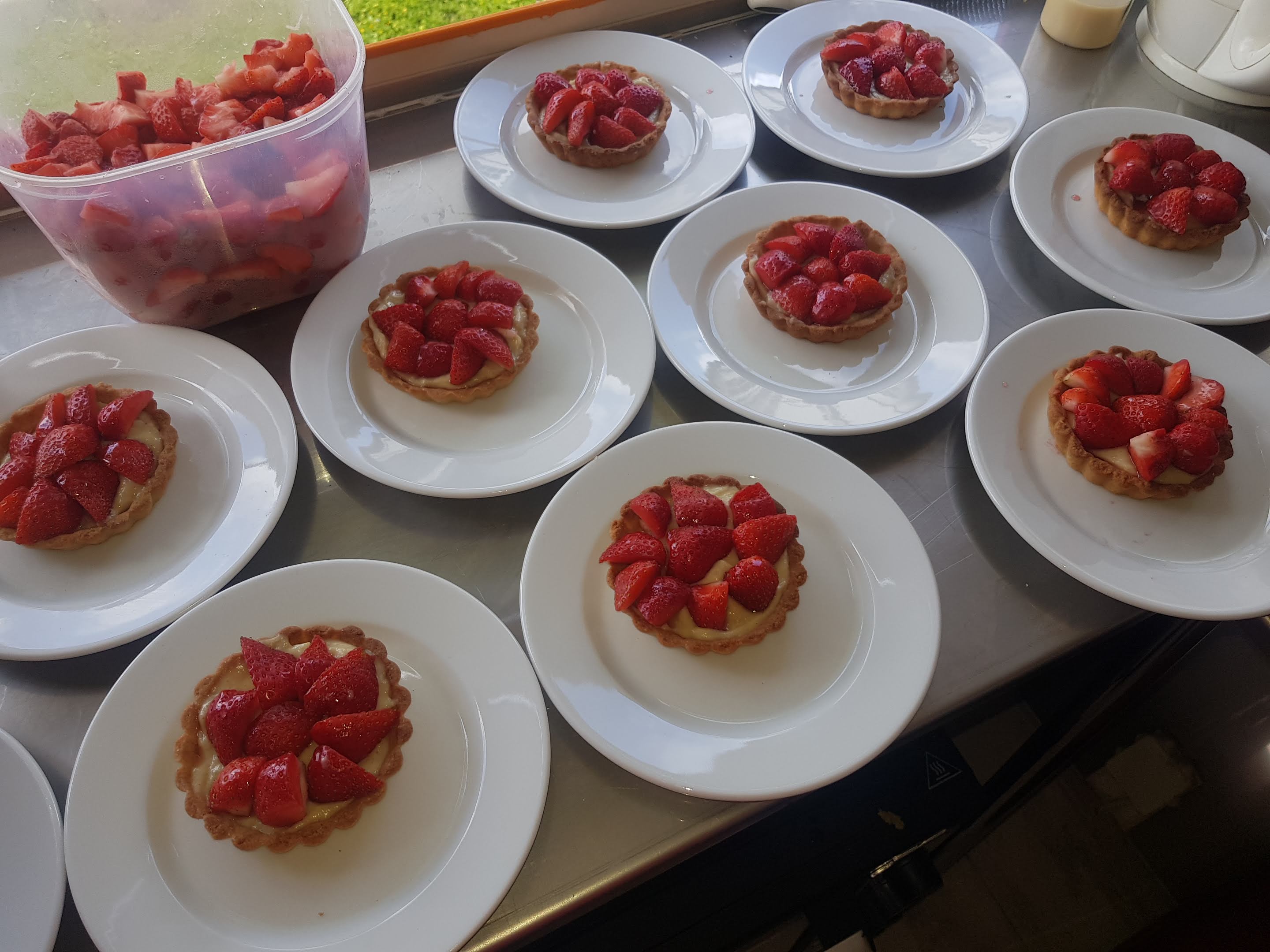 Tartelettes aux fraises pour un baptème